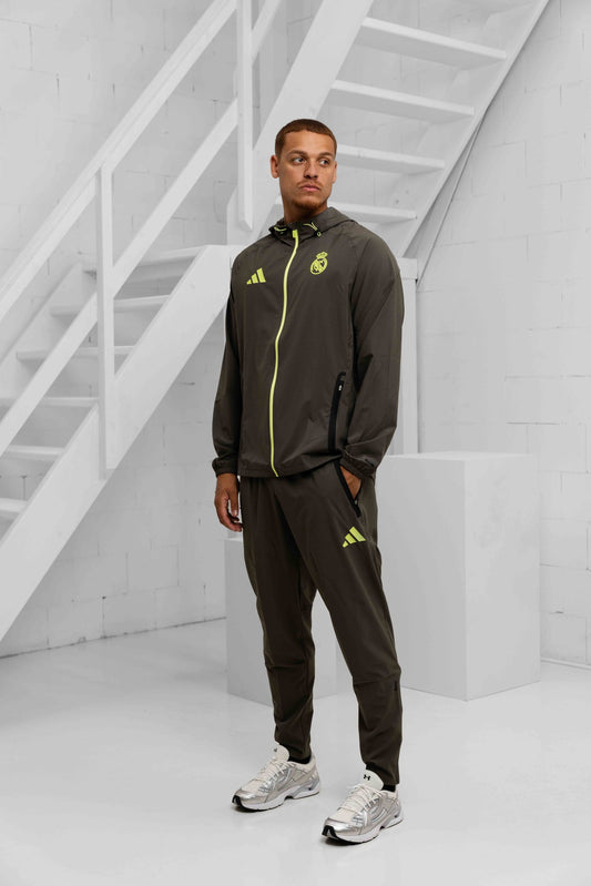 Real Madrid Vis Tech Tracksuit Senior 2025/2026