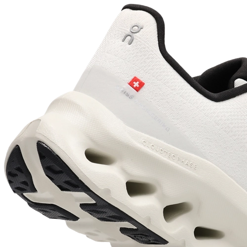 On Cloudtilt - Pearl-Ice