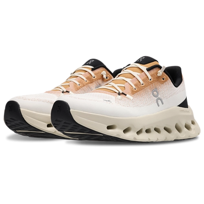 On Cloudtilt - Almond-Ivory