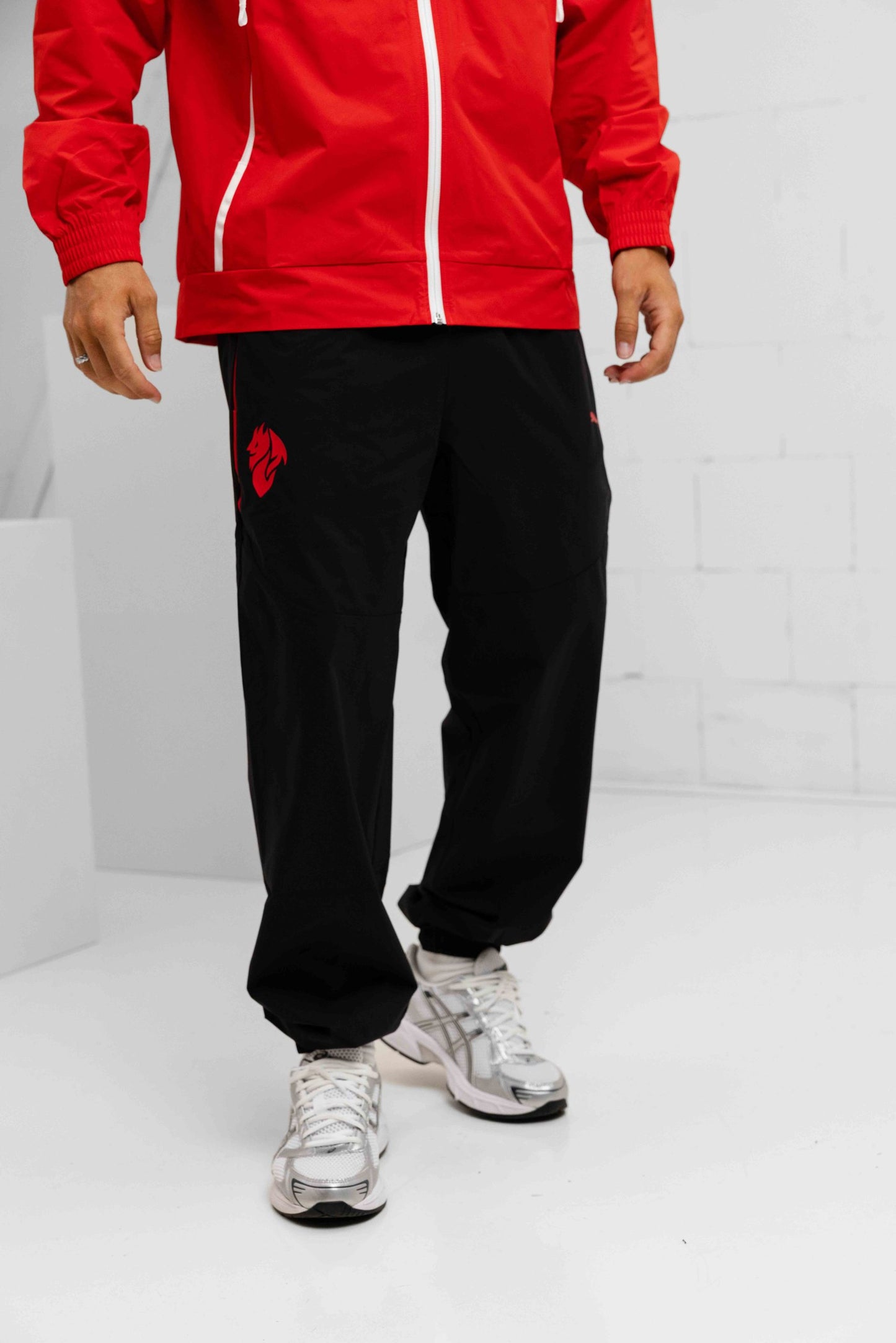 AC Milan Tech Woven Tracksuit Senior 2025/2026 Red