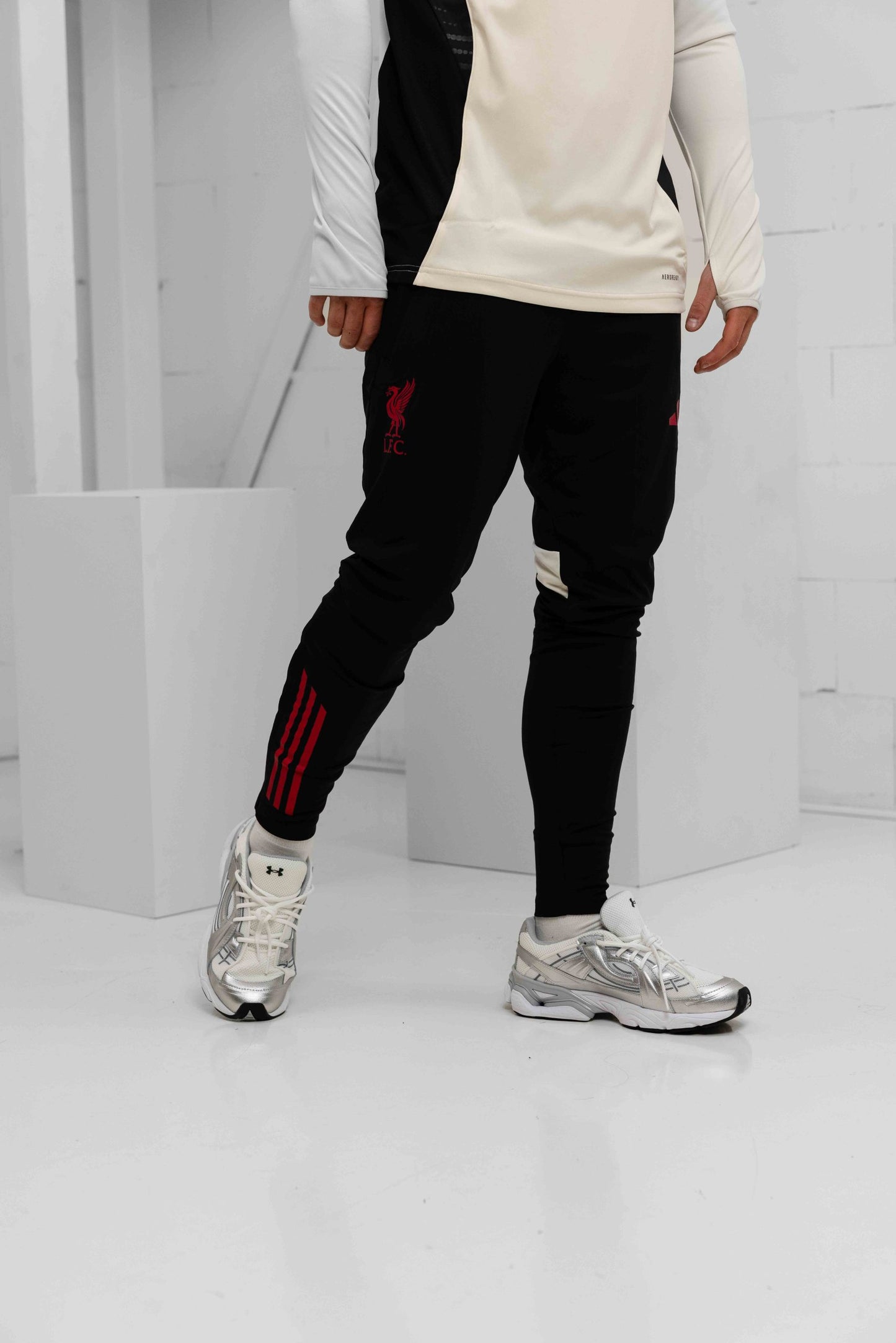 Liverpool 1/4 Zip Tracksuit Senior 2025/2026