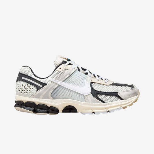 Nike Zoom VOMERO 5 - Supersonic
