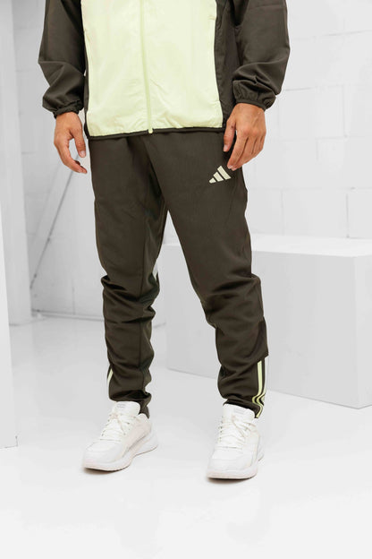 Real Madrid Presentation Tracksuit Senior 2025/2026