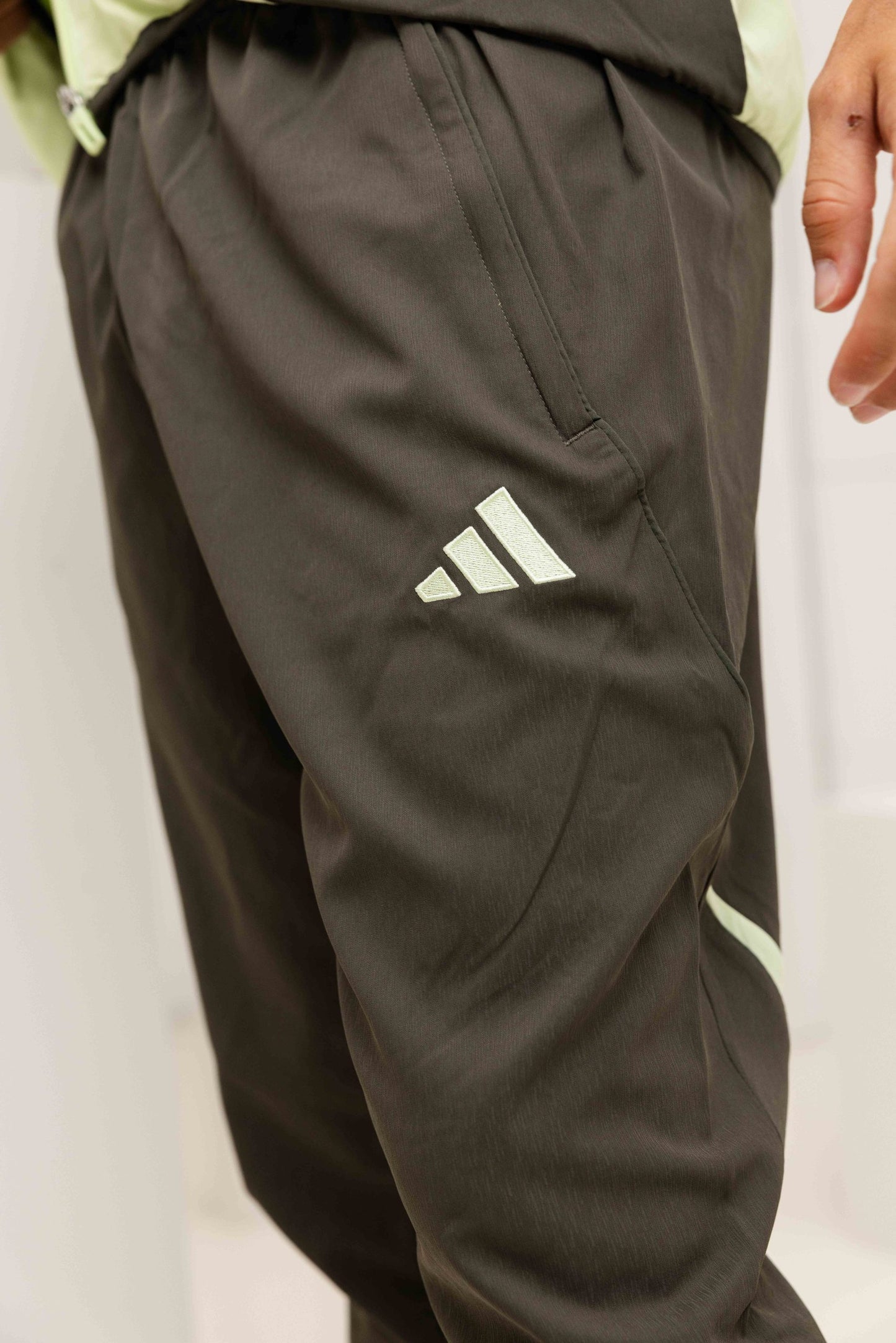 Real Madrid Presentation Tracksuit Senior 2025/2026