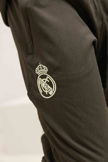 Real Madrid Presentation Tracksuit Senior 2025/2026