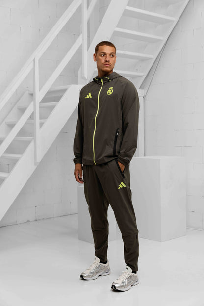 Real Madrid Vis Tech Tracksuit Senior 2025/2026