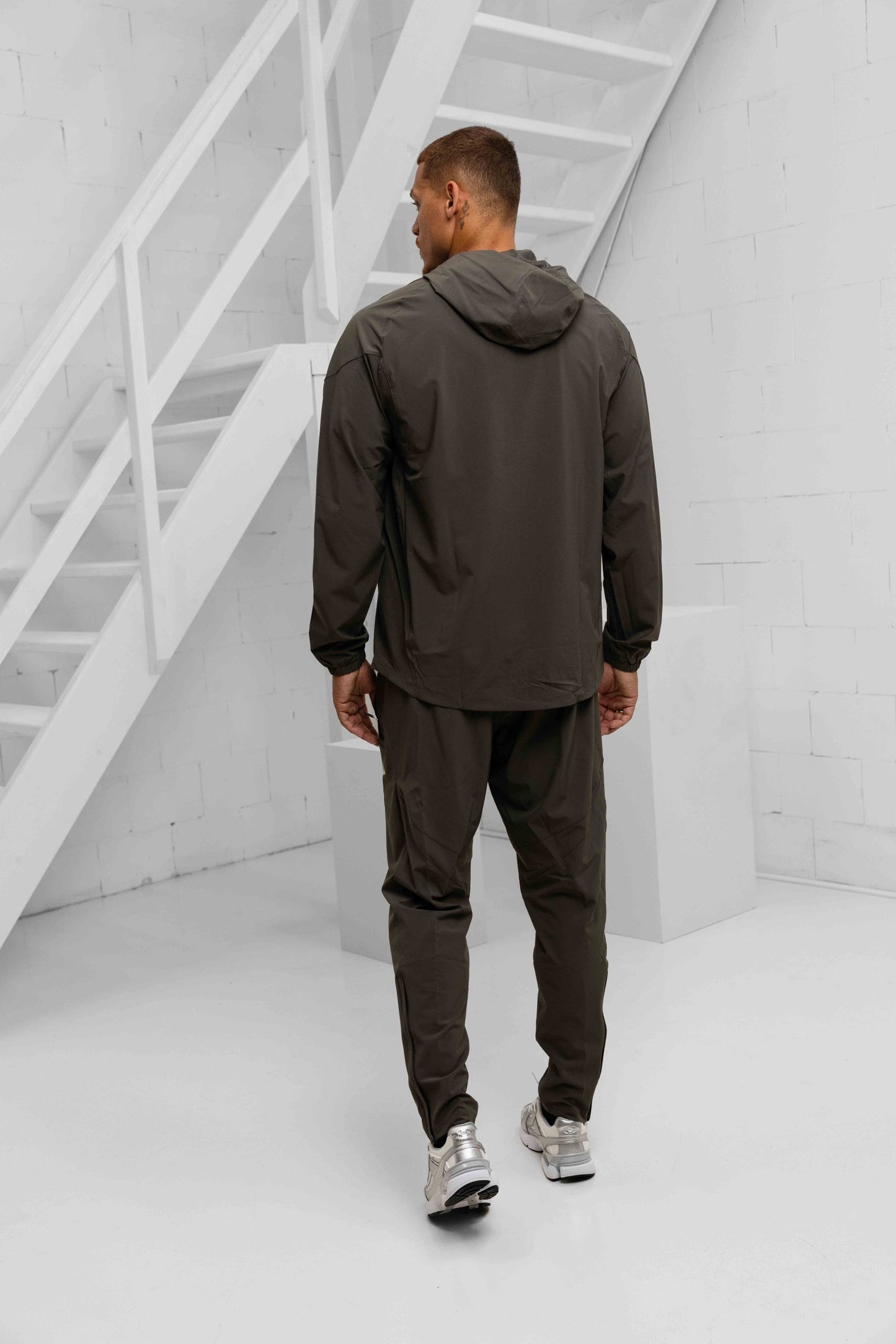 Real Madrid Vis Tech Tracksuit Senior 2025/2026