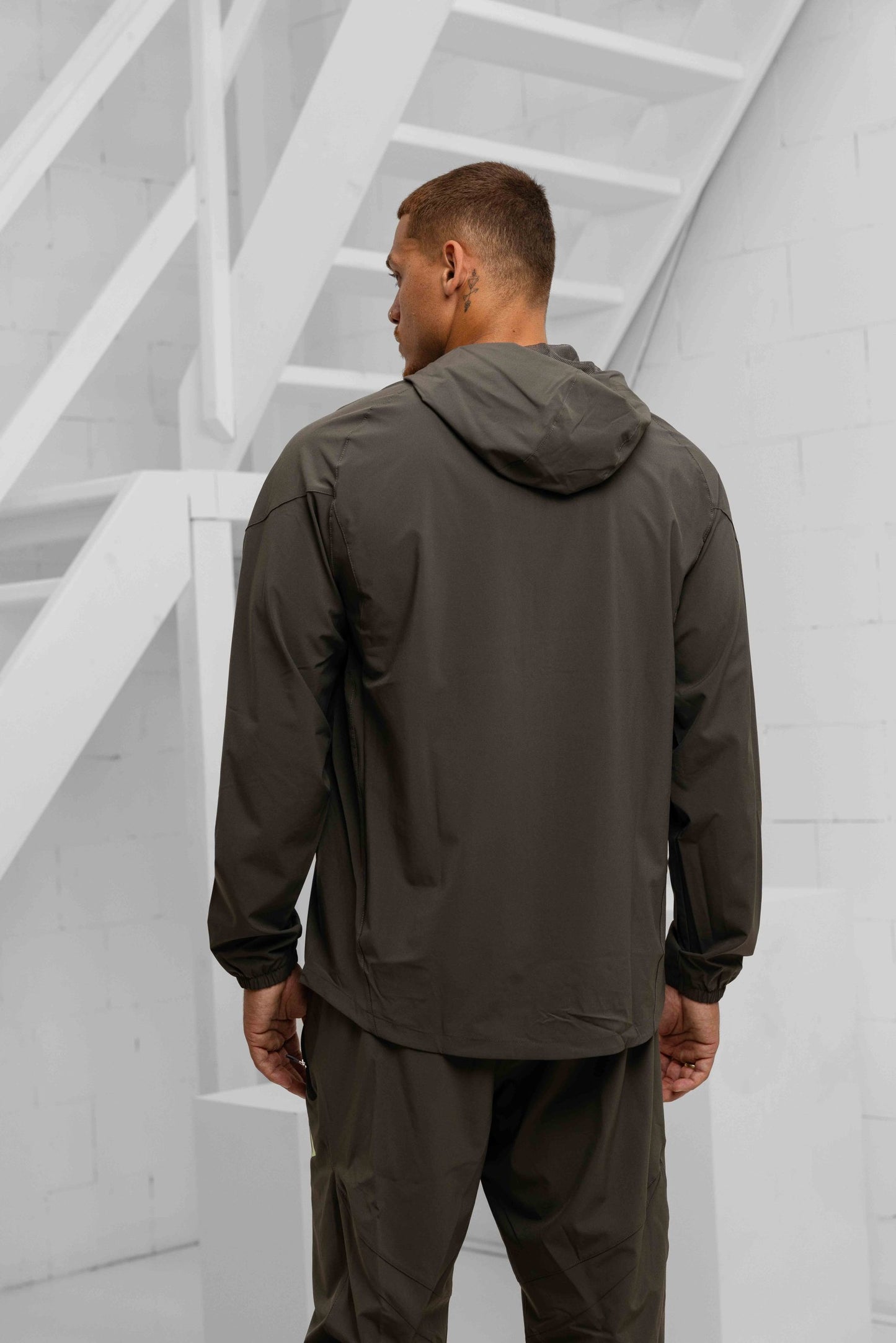 Real Madrid Vis Tech Tracksuit Senior 2025/2026