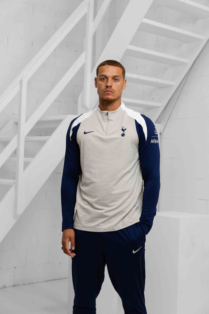 Tottenham Hotspurs Strike Tracksuit Senior 2025/2026