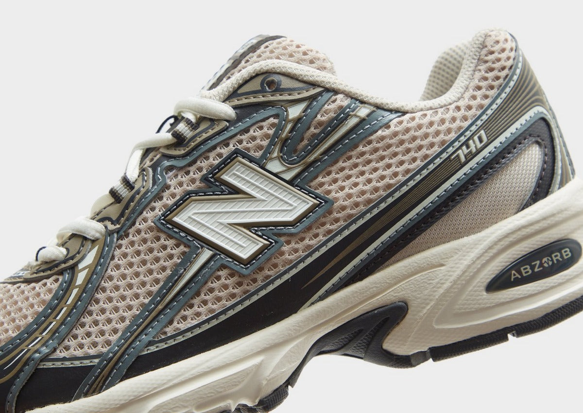 New Balance 740