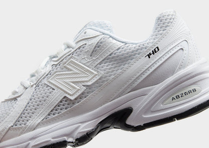 New Balance 740
