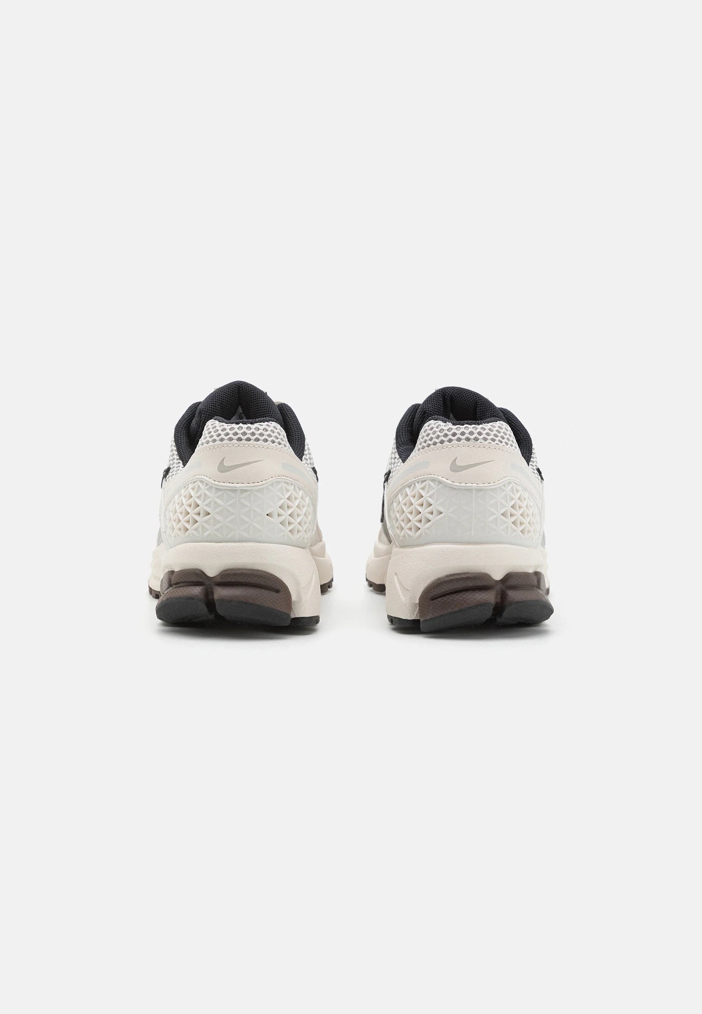 Nike Zoom VOMERO 5 -Phantom/Metallic