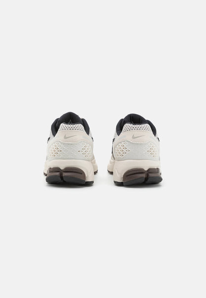 Nike Zoom VOMERO 5 -Phantom/Metallic