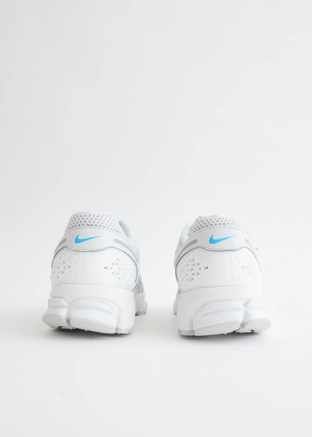 Nike Zoom VOMERO 5 -SUMMIT WHITE/UNIVERSITY BLUE