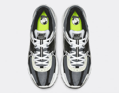 Nike AIR Zoom VOMERO 5 - Black Metallic Silver